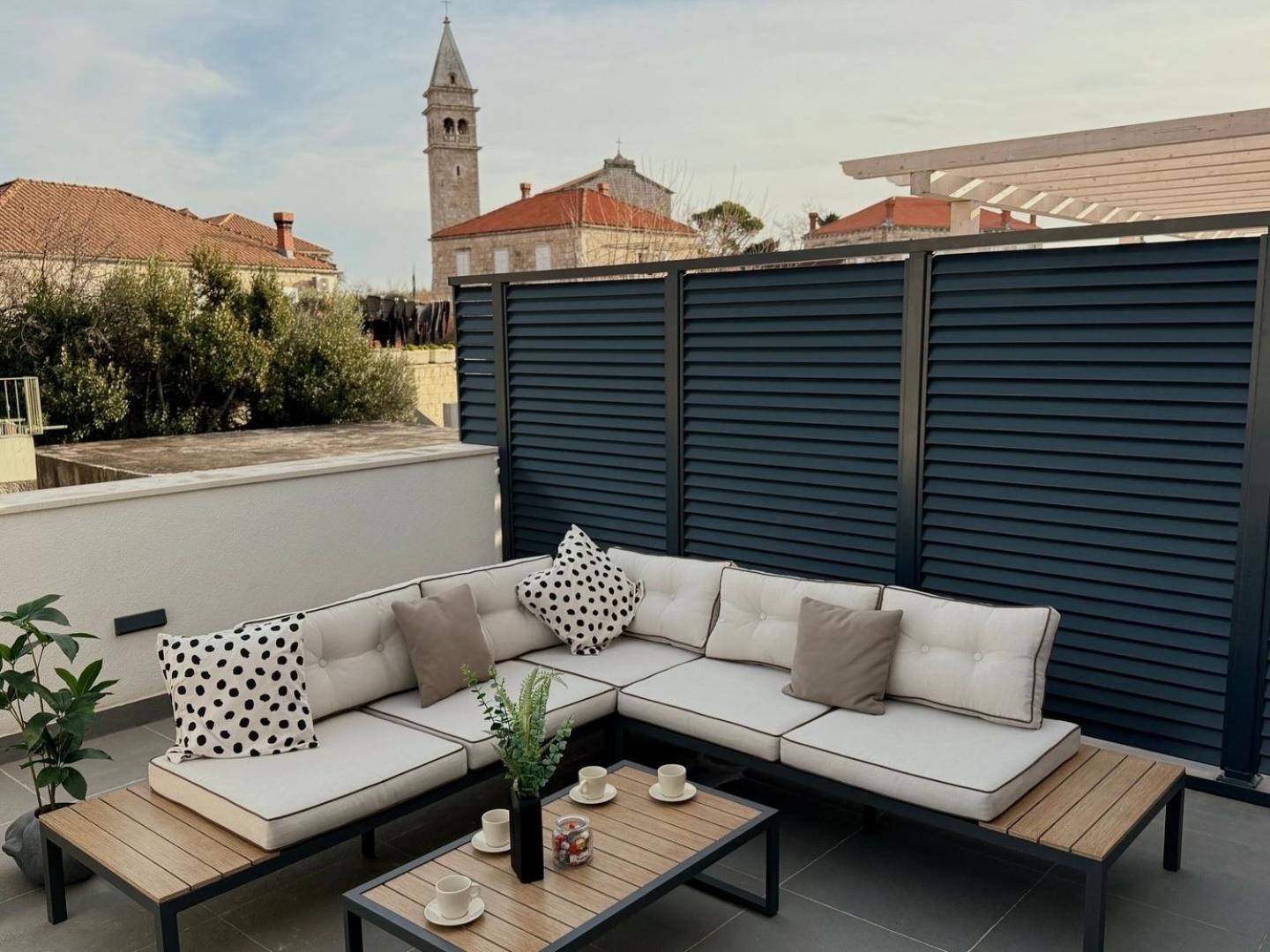 Dawn & Dusk - Modern Two Bedroom Apartment With Mountain Views Čilipi Exterior foto